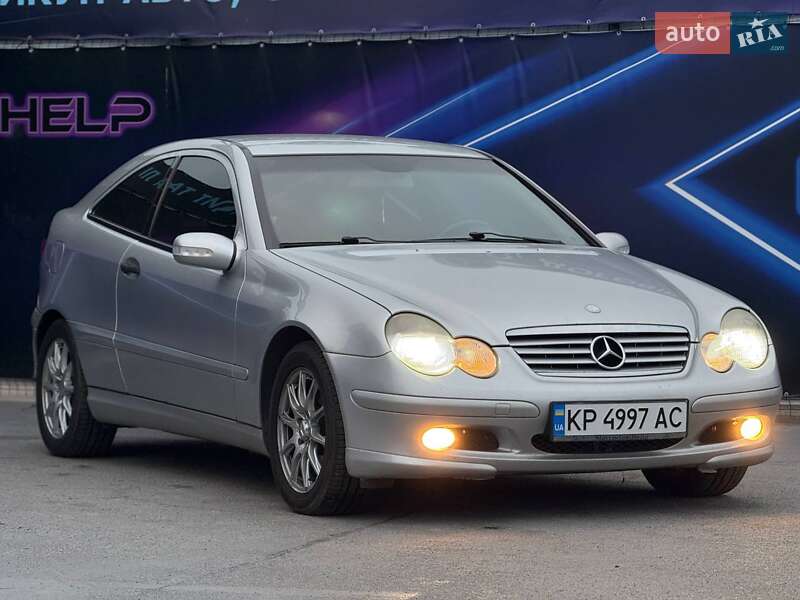 Купе Mercedes-Benz C-Class 2002 в Запоріжжі