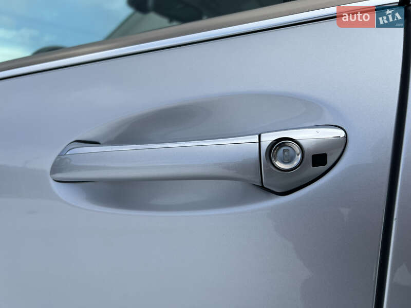 Седан Mercedes-Benz C-Class 2005 в Надвірній