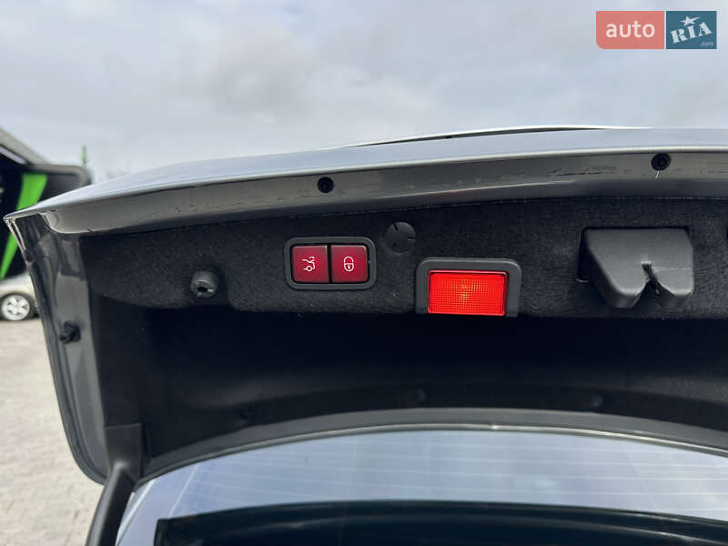 Седан Mercedes-Benz C-Class 2015 в Одесі