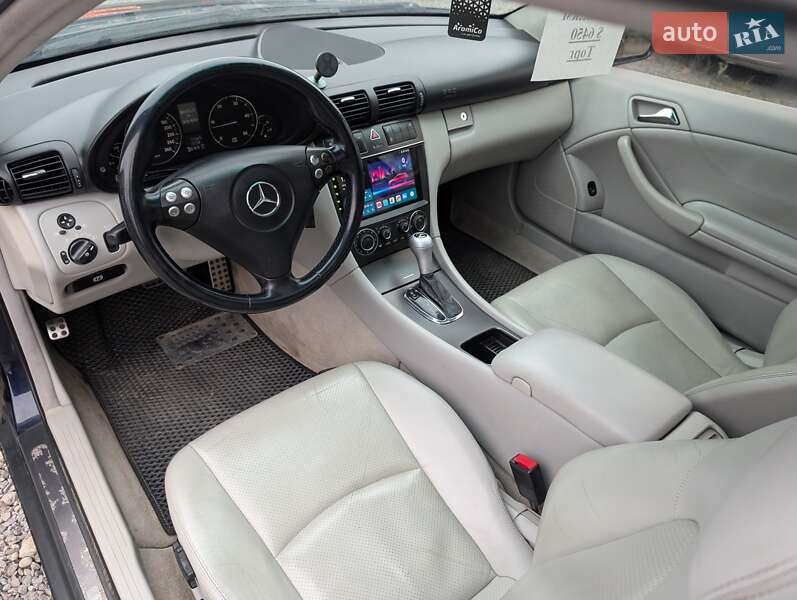 Купе Mercedes-Benz C-Class 2005 в Рівному