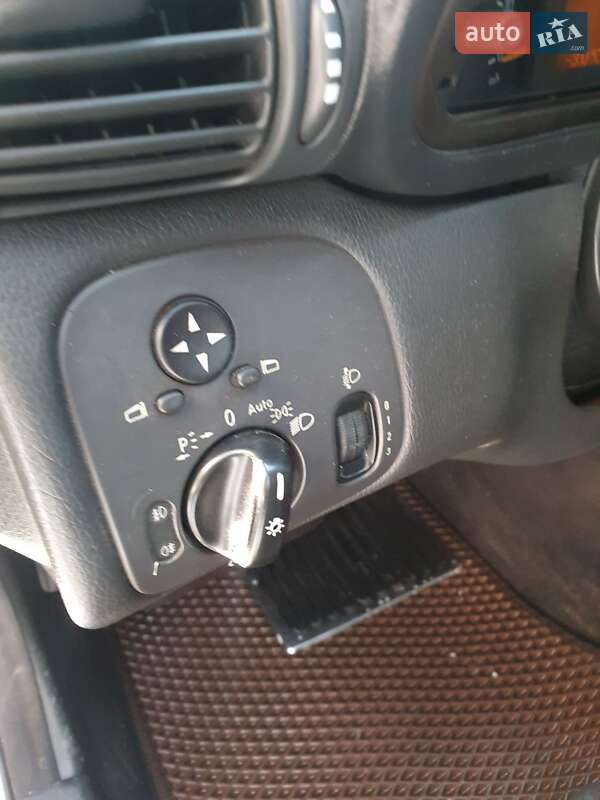 Седан Mercedes-Benz C-Class 2001 в Вінниці