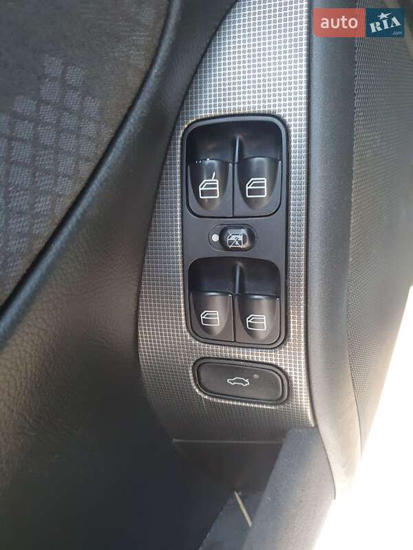 Седан Mercedes-Benz C-Class 2001 в Вінниці