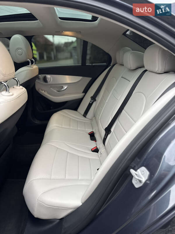 Седан Mercedes-Benz C-Class 2016 в Львове