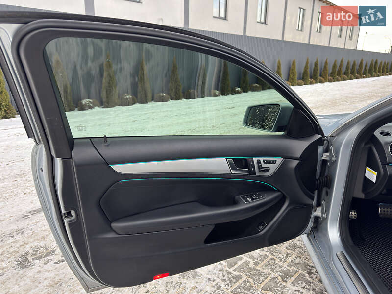 Купе Mercedes-Benz C-Class 2012 в Вінниці