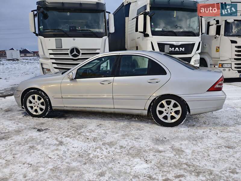 Седан Mercedes-Benz C-Class 2000 в Луцьку