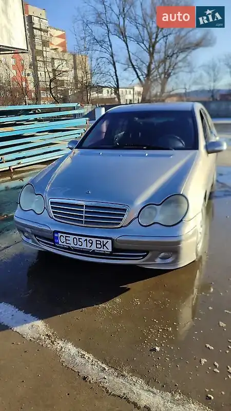 Mercedes-Benz C-Class 2004