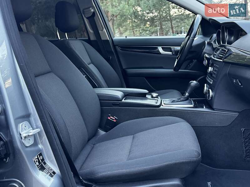 Универсал Mercedes-Benz C-Class 2013 в Дрогобыче