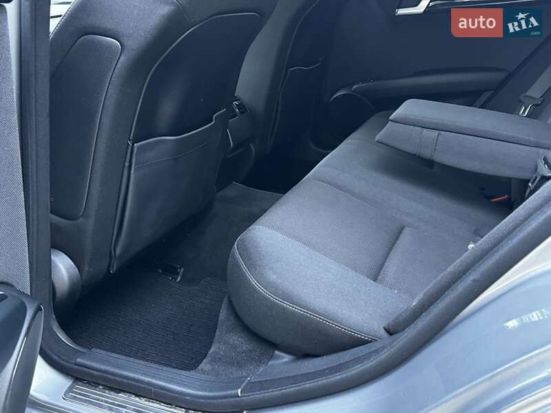 Универсал Mercedes-Benz C-Class 2013 в Дрогобыче