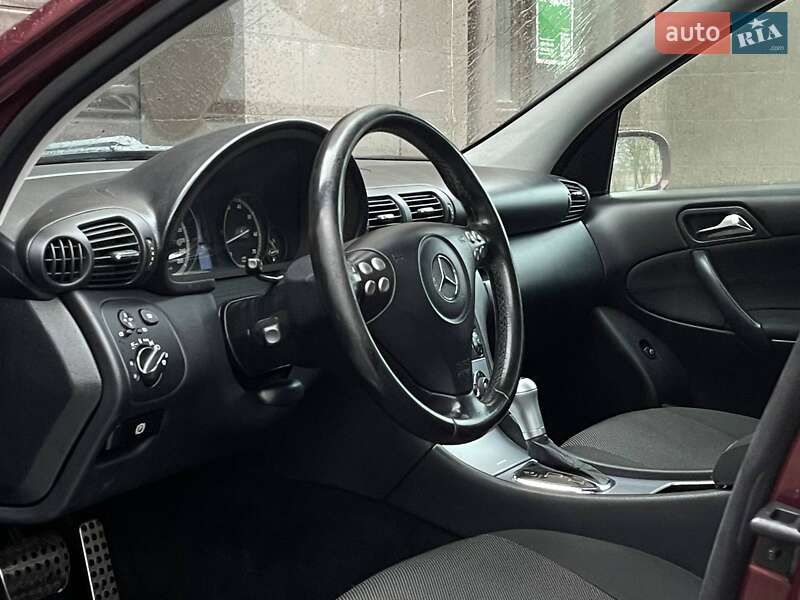 Седан Mercedes-Benz C-Class 2006 в Миколаєві фото 13 Седан Mercedes-Benz C-Class 2006 в Миколаєві