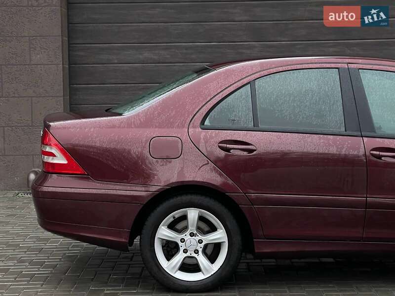 Седан Mercedes-Benz C-Class 2006 в Миколаєві фото 8 Седан Mercedes-Benz C-Class 2006 в Миколаєві