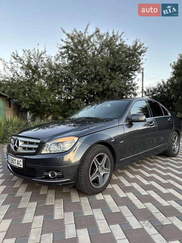 Седан Mercedes-Benz C-Class 2007 в Запорожье