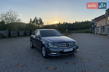 Седан Mercedes-Benz C-Class 2012 в Иршаве