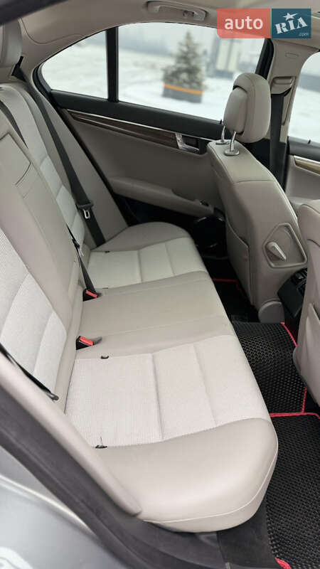 Седан Mercedes-Benz C-Class 2007 в Иршаве