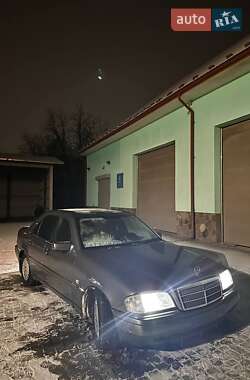 Седан Mercedes-Benz C-Class 1996 в Надворной