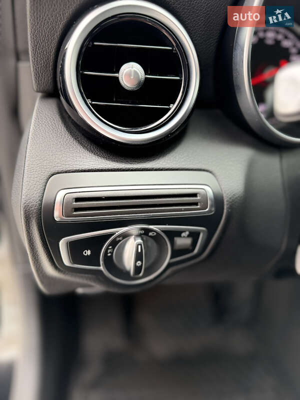 Седан Mercedes-Benz C-Class 2018 в Киеве
