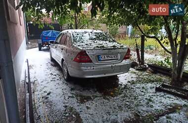 Седан Mercedes-Benz C-Class 2001 в Киеве