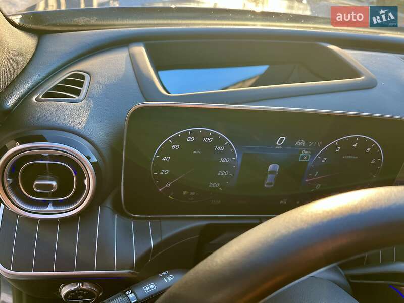 Седан Mercedes-Benz C-Class 2022 в Києві