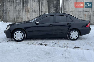 Седан Mercedes-Benz C-Class 2006 в Лубнах