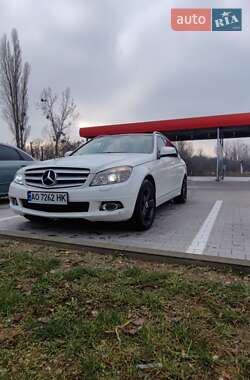 Универсал Mercedes-Benz C-Class 2008 в Ужгороде
