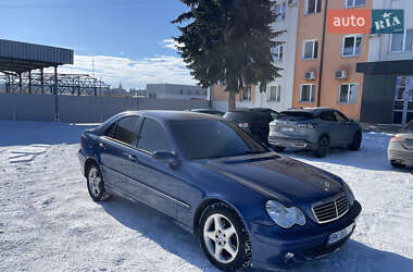 Седан Mercedes-Benz C-Class 2002 в Ровно