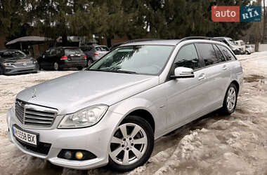 Універсал Mercedes-Benz C-Class 2011 в Житомирі