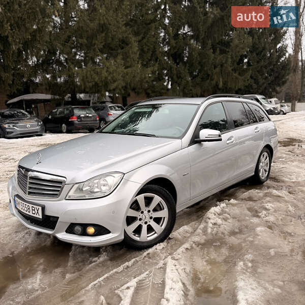 Mercedes-Benz C-Class 2011