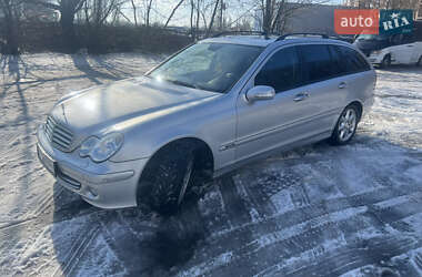 Універсал Mercedes-Benz C-Class 2004 в Вінниці