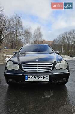 Універсал Mercedes-Benz C-Class 2003 в Хмельницькому