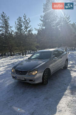 Купе Mercedes-Benz C-Class 2002 в Києві