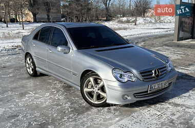 Седан Mercedes-Benz C-Class 2005 в Кривом Роге