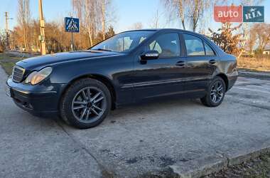 Седан Mercedes-Benz C-Class 2001 в Вараше