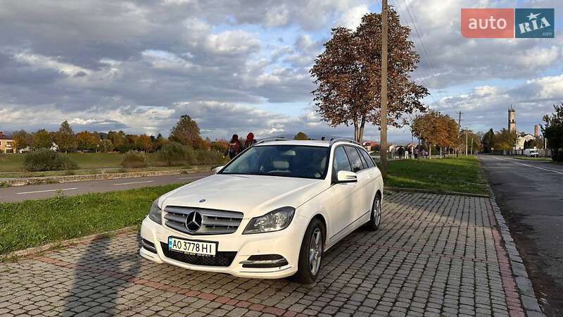 Mercedes-Benz C-Class 2012