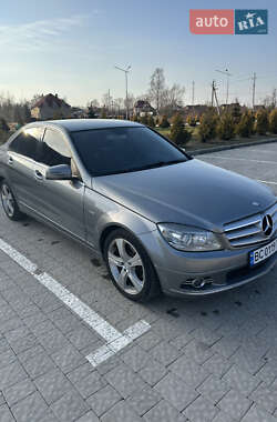 Седан Mercedes-Benz C-Class 2009 в Мостиській
