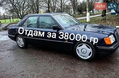 Седан Mercedes-Benz C-Class 1992 в Варве