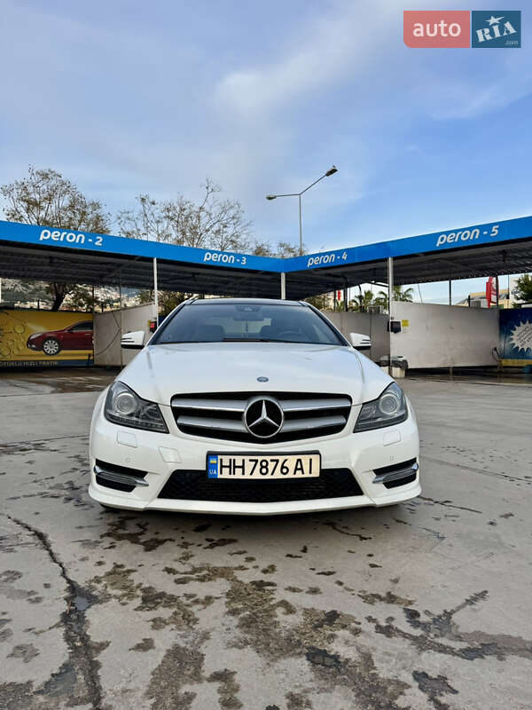 Mercedes-Benz C-Class 2012 Mercedes-Benz C-Class 2012
