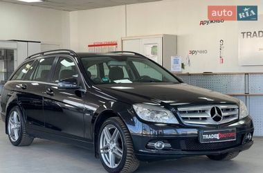 Универсал Mercedes-Benz C-Class 2009 в Киеве
