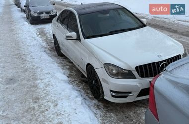 Седан Mercedes-Benz C-Class 2012 в Києві