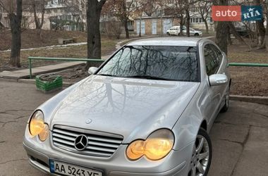 Купе Mercedes-Benz C-Class 2002 в Киеве