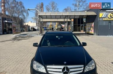 Універсал Mercedes-Benz C-Class 2011 в Путилі