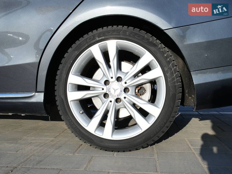 Седан Mercedes-Benz C-Class 2015 в Луцке