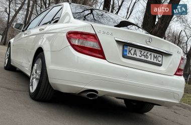 Седан Mercedes-Benz C-Class 2010 в Кам'янському