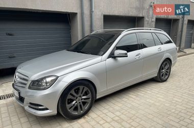 Універсал Mercedes-Benz C-Class 2013 в Івано-Франківську