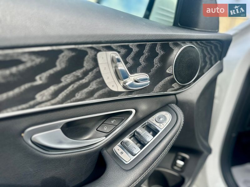 Седан Mercedes-Benz C-Class 2017 в Стрию