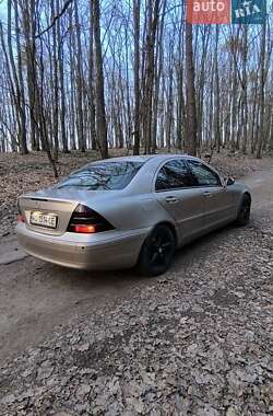 Седан Mercedes-Benz C-Class 2001 в Ужгороді