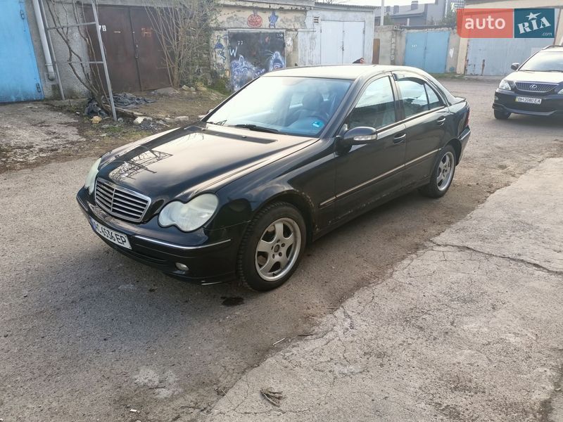 Седан Mercedes-Benz C-Class 2001 в Одессе