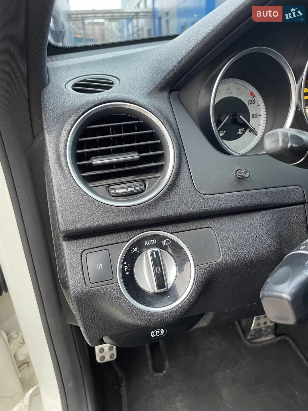 2012 Mercedes-Benz C-klasse - мініатюра 22