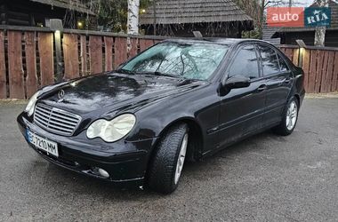 Седан Mercedes-Benz C-Class 2002 в Львові