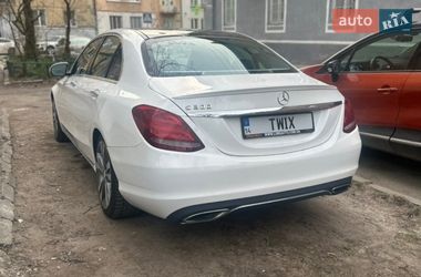 Седан Mercedes-Benz C-Class 2015 в Львове
