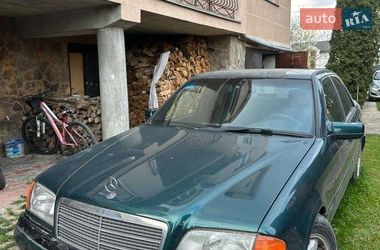 Седан Mercedes-Benz C-Class 1995 в Ужгороде