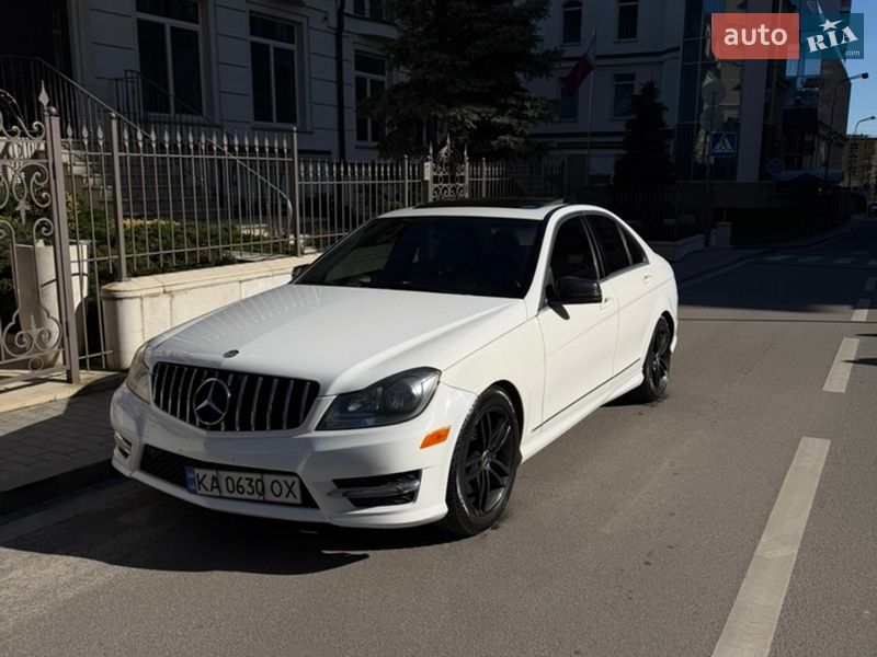 Седан Mercedes-Benz C-Class 2013 в Киеве
